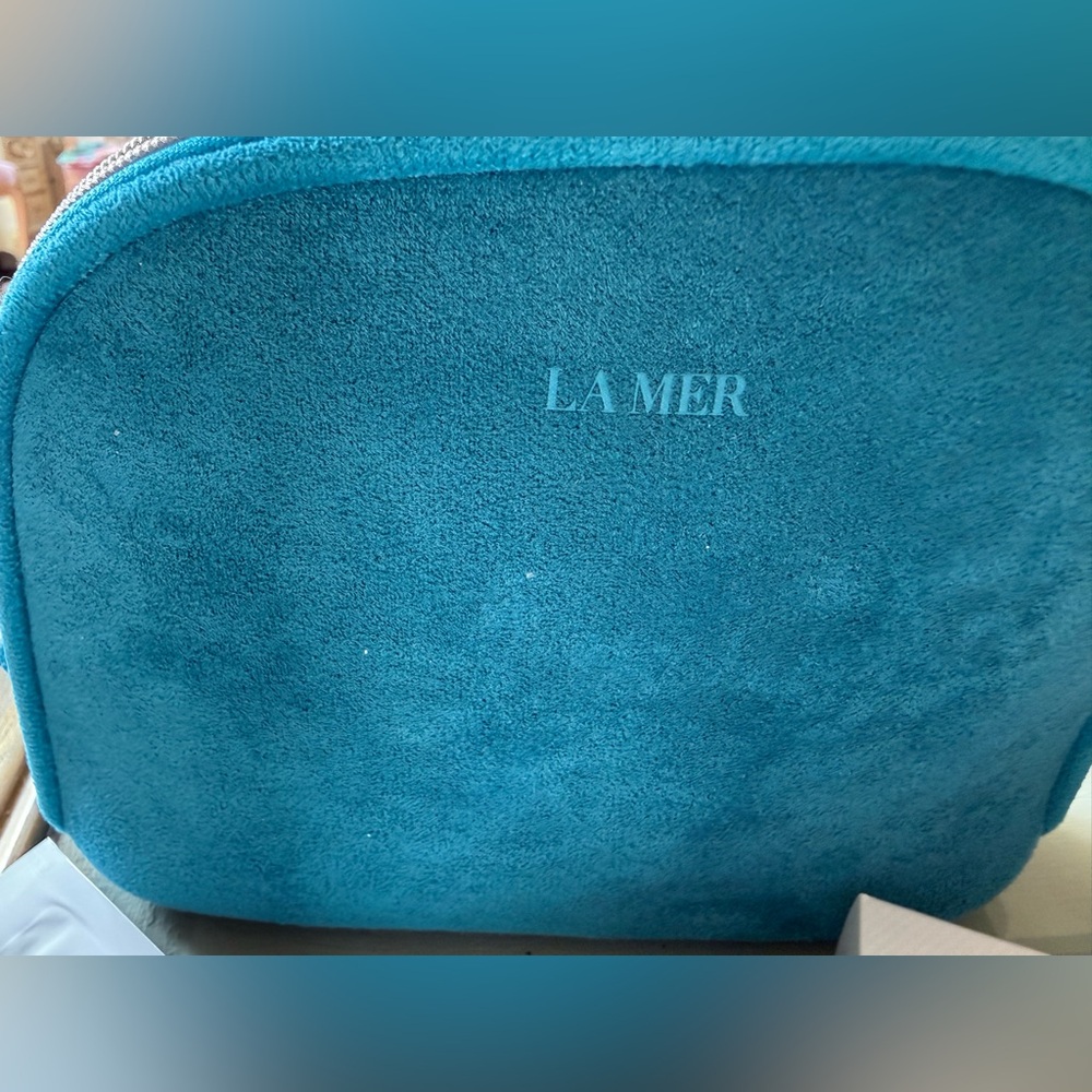 LA MER Suede Like Velvet Turquoise BAG NEW. Including 7 French Perfume Sample - Picture 2 of 6